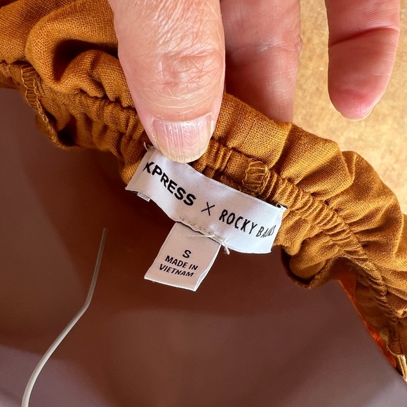 Express/Rocky Barnes mustard dress size small - Picture 7 of 7